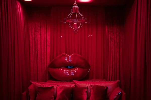 Findom chat room with elegant dark atmosphere